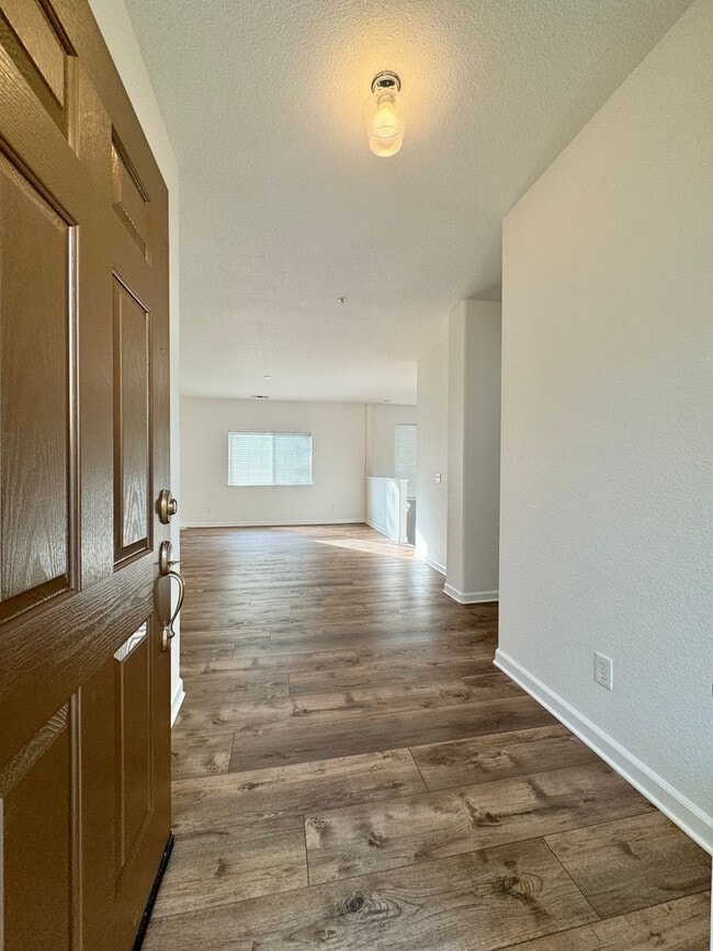 Building Photo - TENTATIVELY RENTED 3 Bedrooms, 2 1/2 Bathrooms, Serene Napa Setting