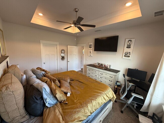 Building Photo - Pensacola - Kaheeley Ridge - 4 bedroom, 3 bathroom