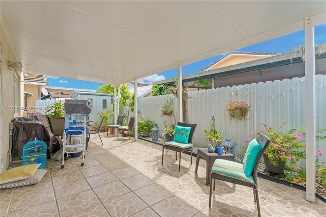 Building Photo - 2732 W 72nd Pl