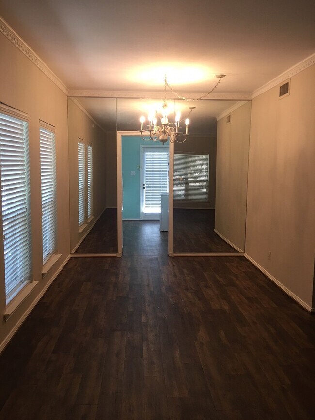 Building Photo - Royal Orleans Condo