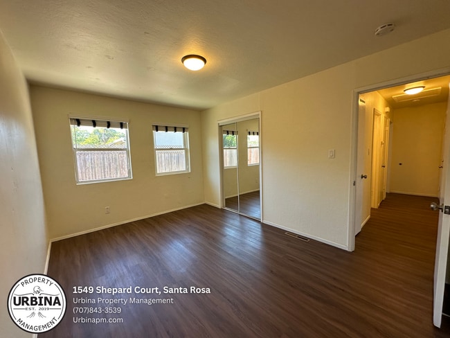 Building Photo - Bright Single Level Two Bedroom Duplex with Private Yard