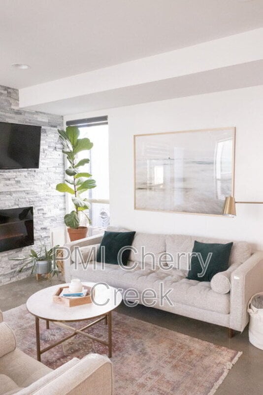 Building Photo - 2819 Jackson St