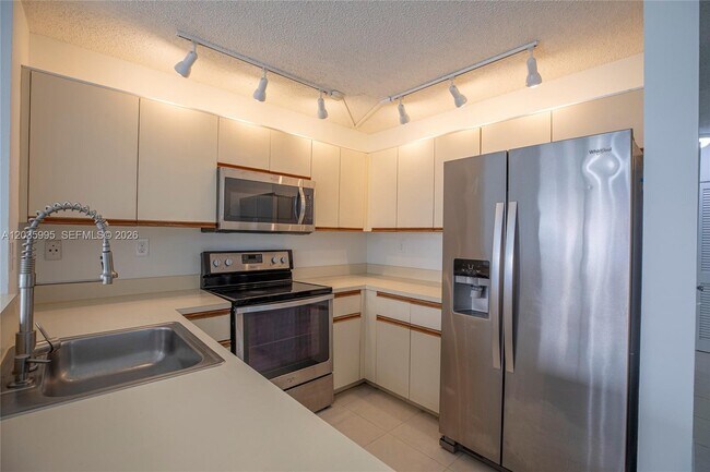 Building Photo - 21212 Harbor Way