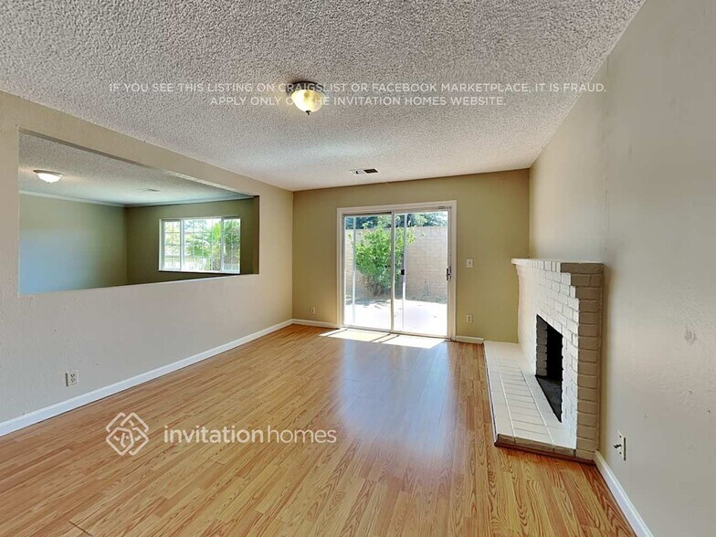 Building Photo - 2760 Orchid St