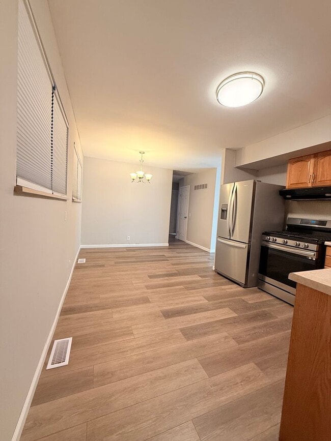 Building Photo - 3 Bedroom Home for rent in Florissant