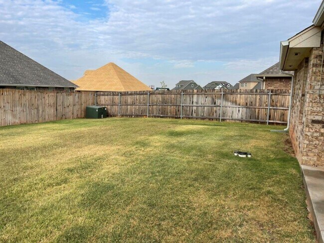 Building Photo - Deer Creek Schools! Storm Shelter, great colors, lots of light, swim, workout and play right in t...