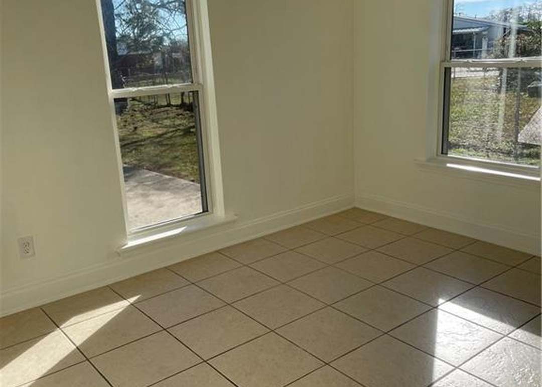 Building Photo - 4321 Joycelyn Dr