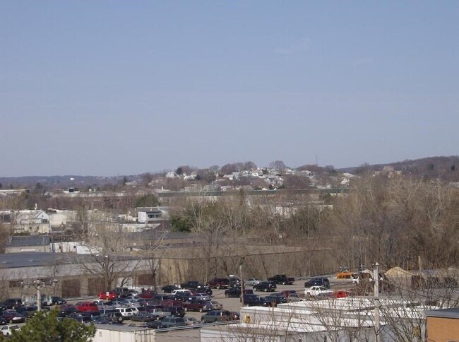 Building Photo - 151 Coolidge Ave