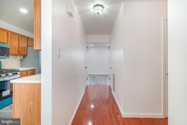 Building Photo - 6212 Spring Knoll Dr