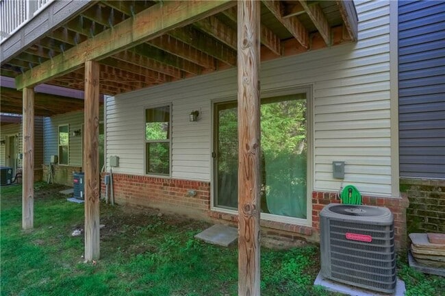 Building Photo - 126 Arbor Trail Dr