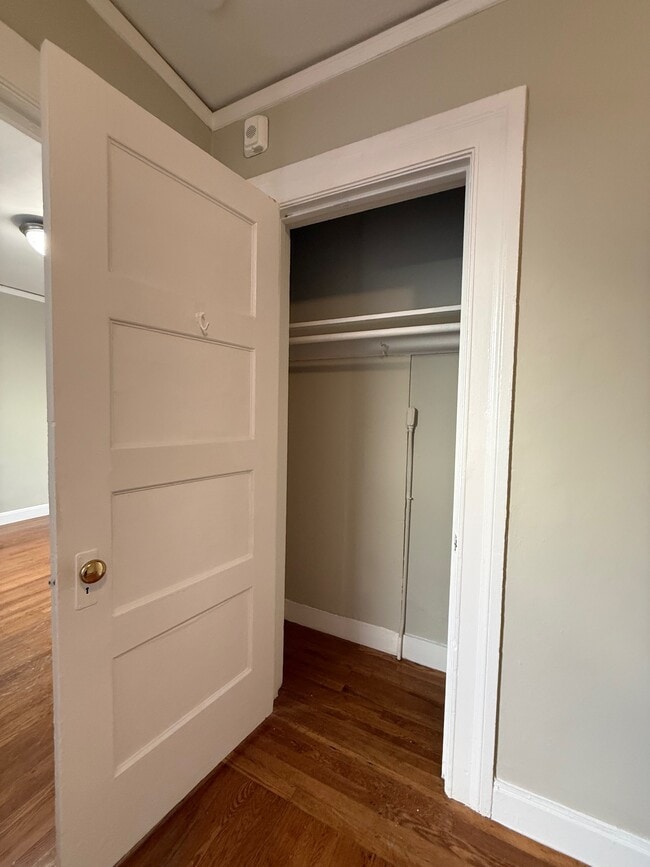 Building Photo - 694 Bush St