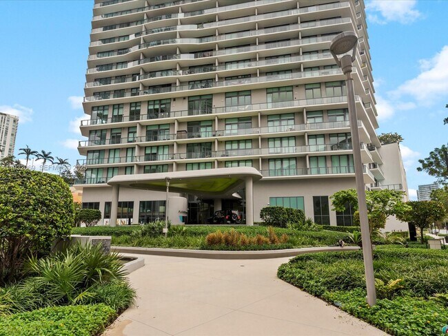 Building Photo - 501 NE 31st St