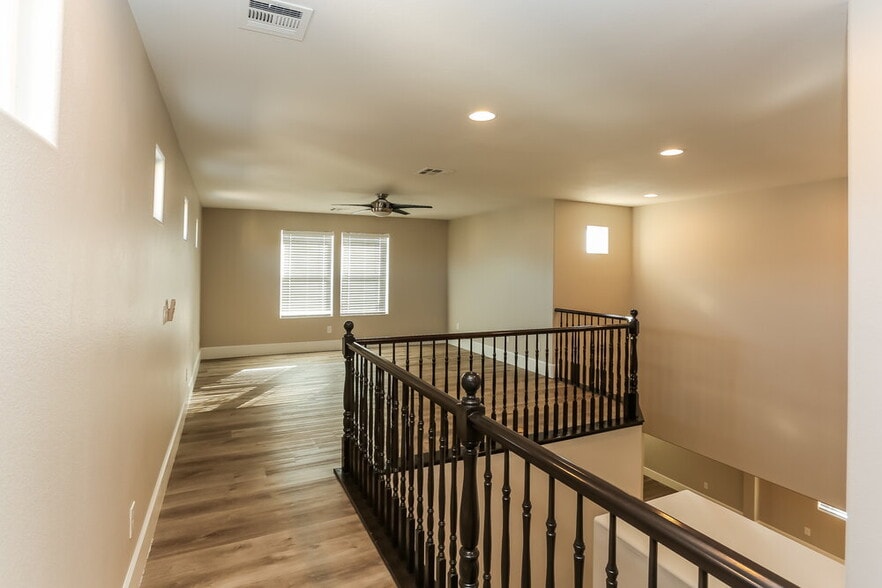 Building Photo - 7649 Heavenly Peak St