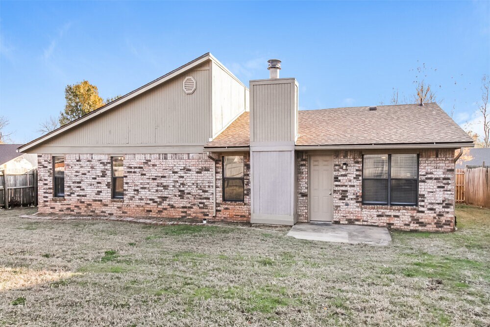 Building Photo - 2135 Jazzman Dr