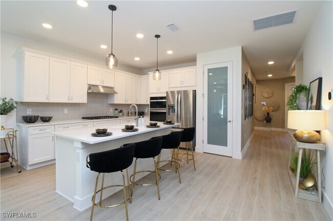 Building Photo - 8857 Oceana Wy