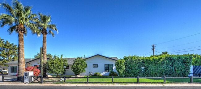 Building Photo - 6929 E Mariposa Dr