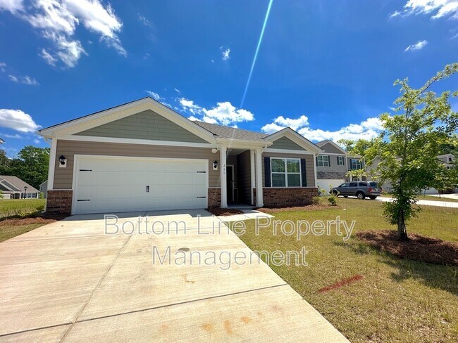 Building Photo - 211 Dogwood Crk Dr