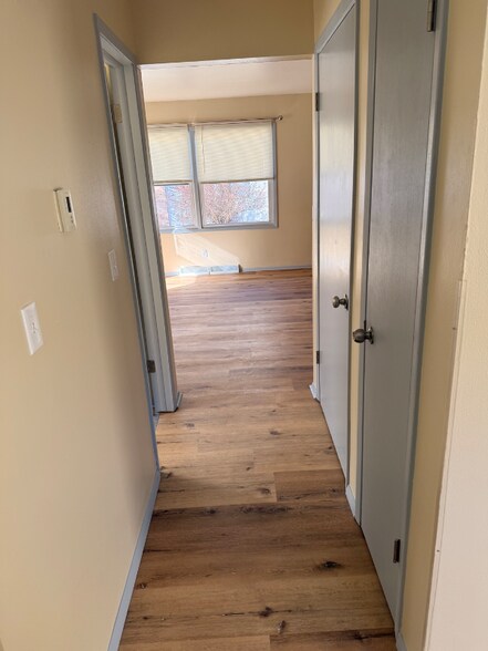 Building Photo - 12227 W Dearbourn Ave