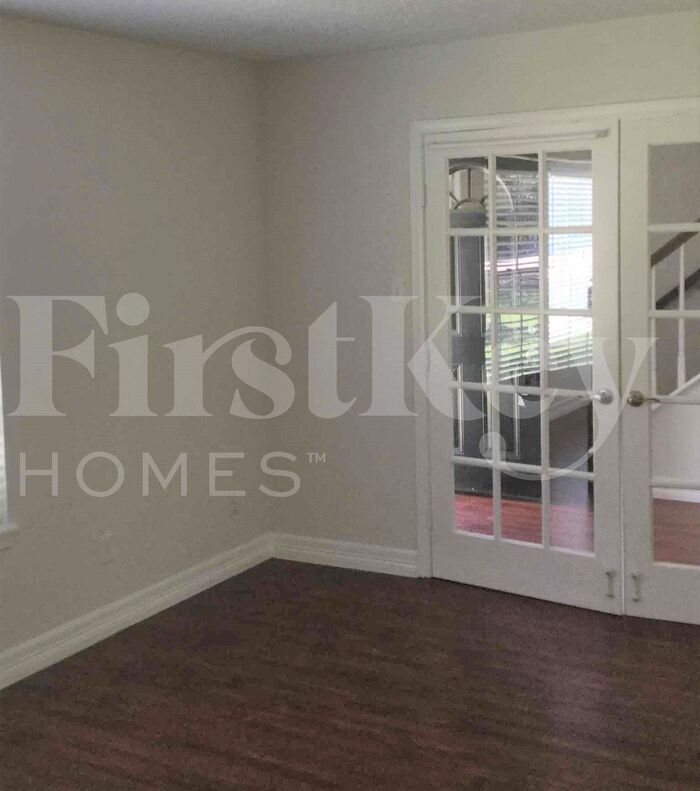 Building Photo - 17615 Tall Cypress Dr