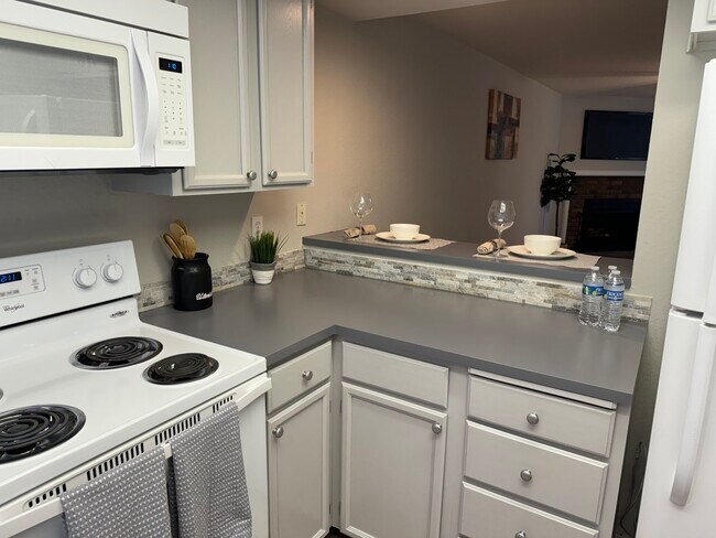 Building Photo - 8407 18th Ave W