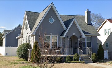 Building Photo - Fully Furnished Edgehill Gem!! UTILITIES I...