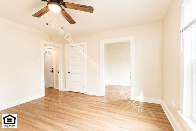 Building Photo - 2516 Lafayette St