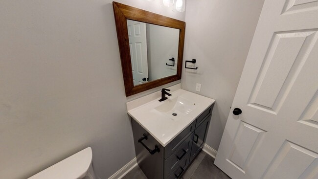 Building Photo - 2 Bed 1.5 Bath Townhouse for Rent in Monac...