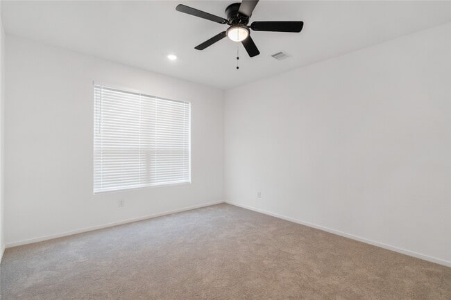 Building Photo - 5307 Sleepy Fox Ln