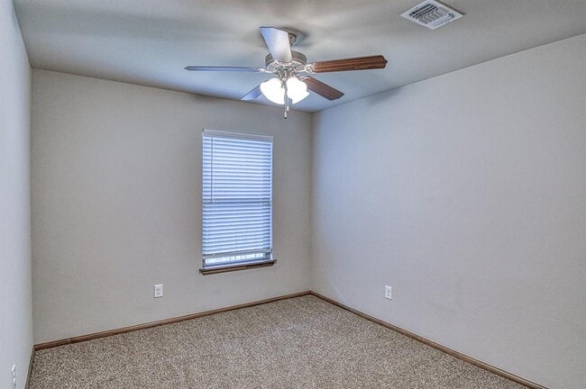 Building Photo - 432 Pergola St