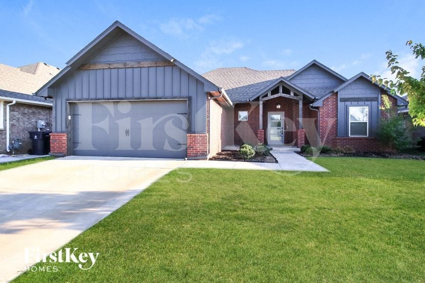 Building Photo - 9212 NW 91st St