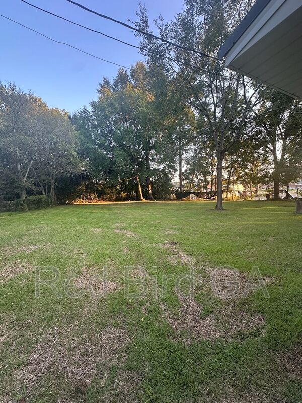 Building Photo - 1230 Harris St