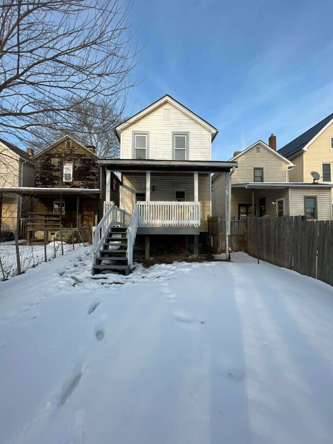 Building Photo - 618 Penn Ave