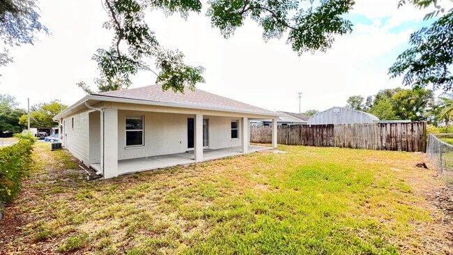 Building Photo - Charming 3-Bed, 2-Bath Home in Orlando
