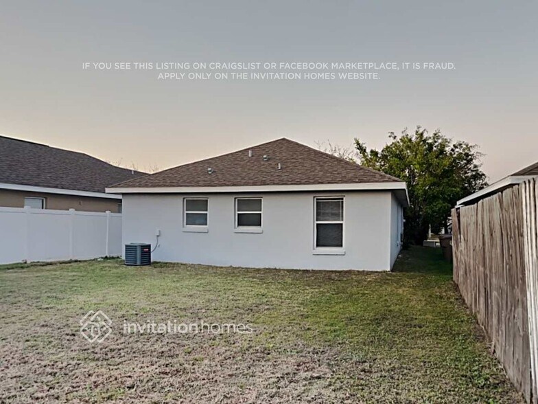 Building Photo - 2426 Ashecroft Dr