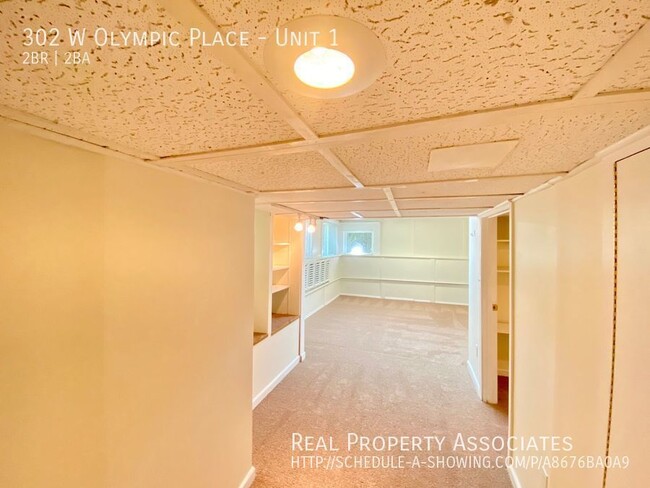 Building Photo - Charming Fourplex Apartment in Queen Anne!