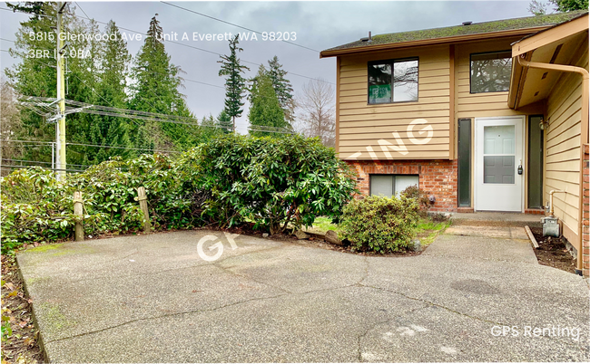 Building Photo - 5815 Glenwood Ave