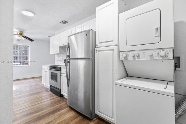 Building Photo - 4201 NW 25th Ave