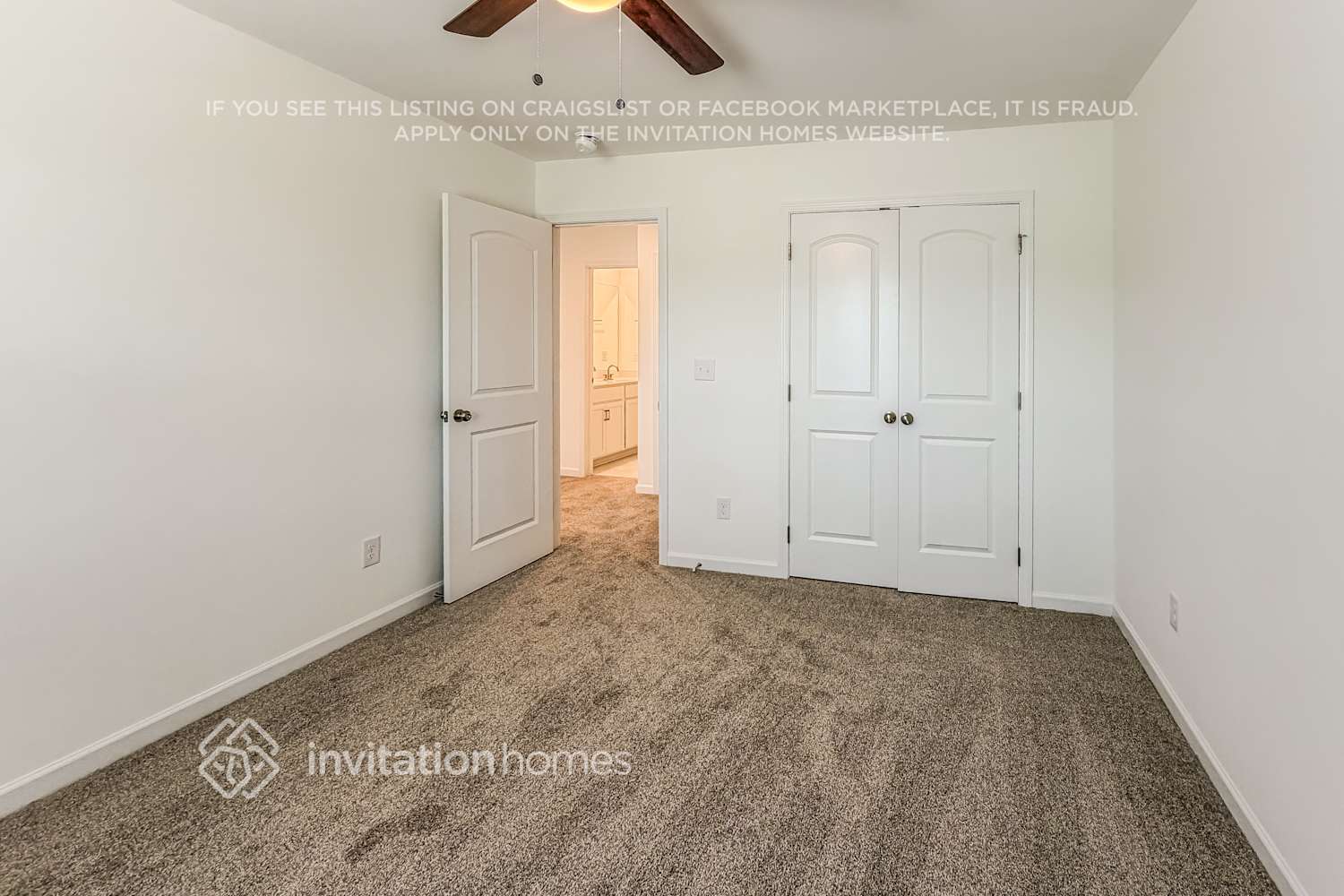 Building Photo - 263 W Millbrook Dr