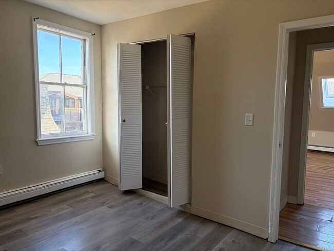 Building Photo - 36 Cork St