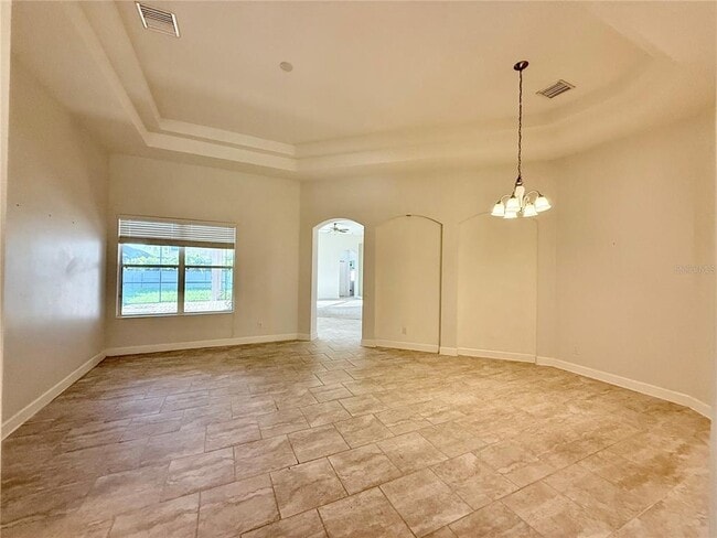 Building Photo - 10755 Rockledge View Dr