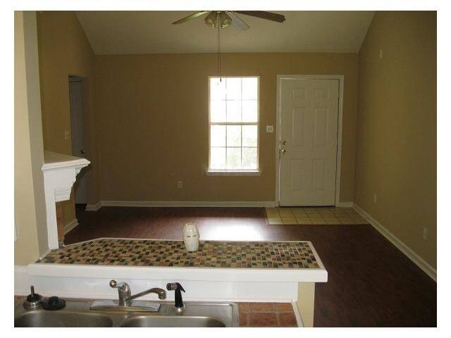 Building Photo - 9274 Charly Hill Ln