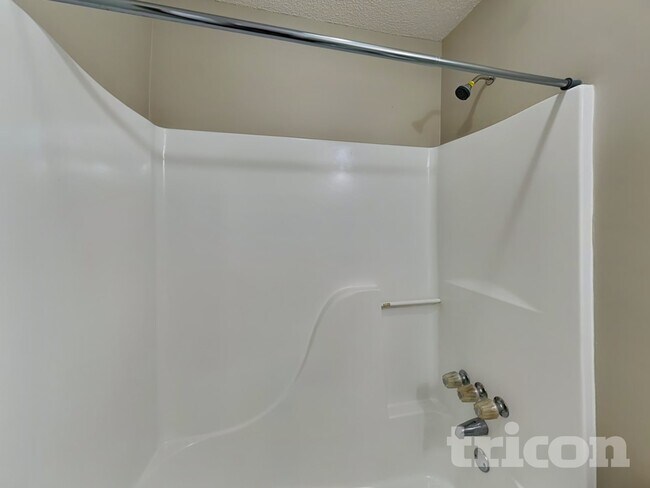 Building Photo - 313 Westchester Way