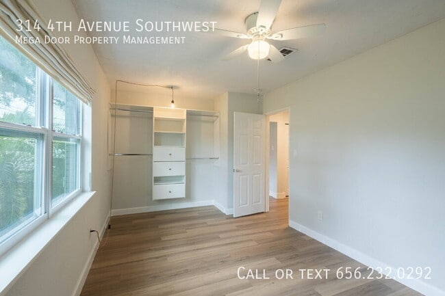 Building Photo - 314 4th Ave SW