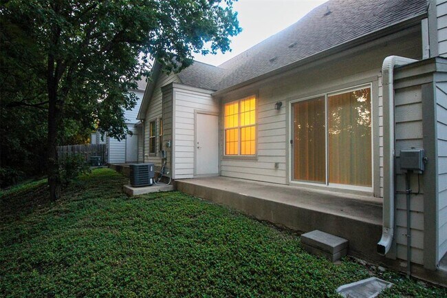 Building Photo - 12208 Abbey Glen Ln