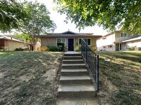 Building Photo - Charming 2-Bedroom Condo in Rancho Cordova!