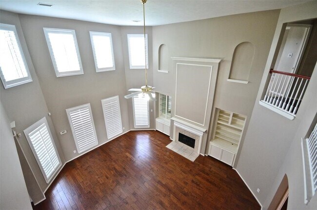 Building Photo - 5802 Sage River Ct