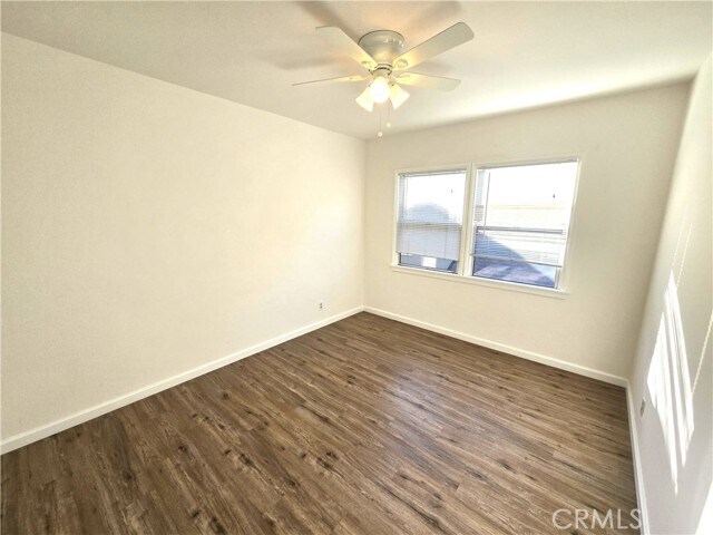 Building Photo - 662 W Glenoaks Blvd