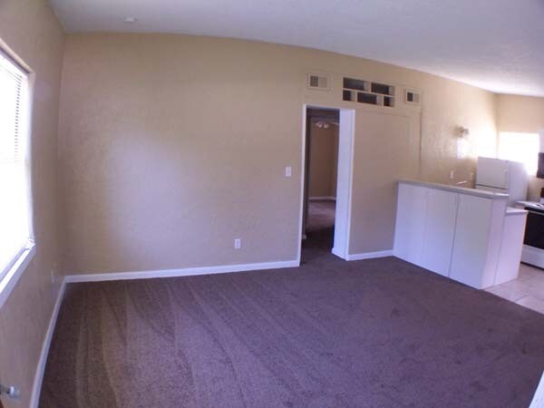 Building Photo - 4110 Eve Dr E