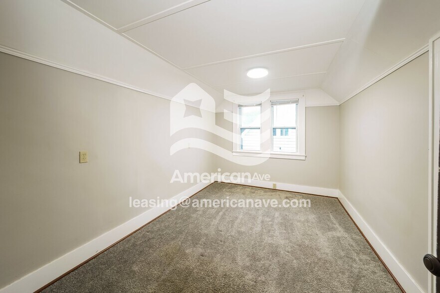 Building Photo - 104 Post Ave