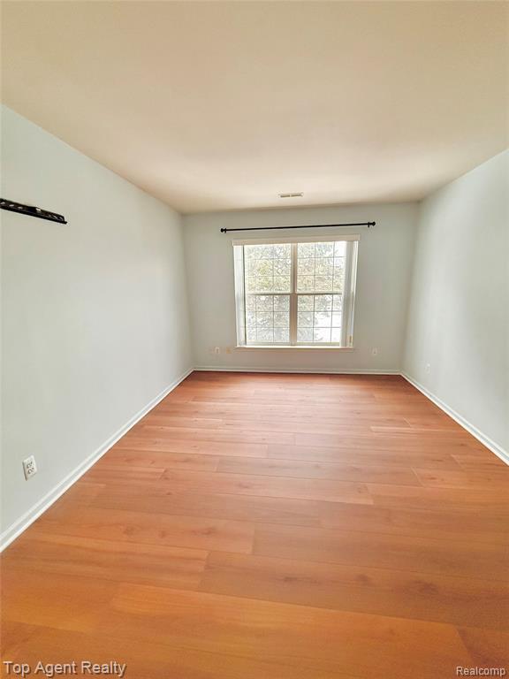 Building Photo - 44975 Marigold Dr